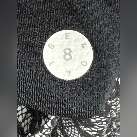 Lululemon Hit It Short 3.5” Lightweight Lace Activewear Running Yoga Fitness Gym - Picture 11 of 12